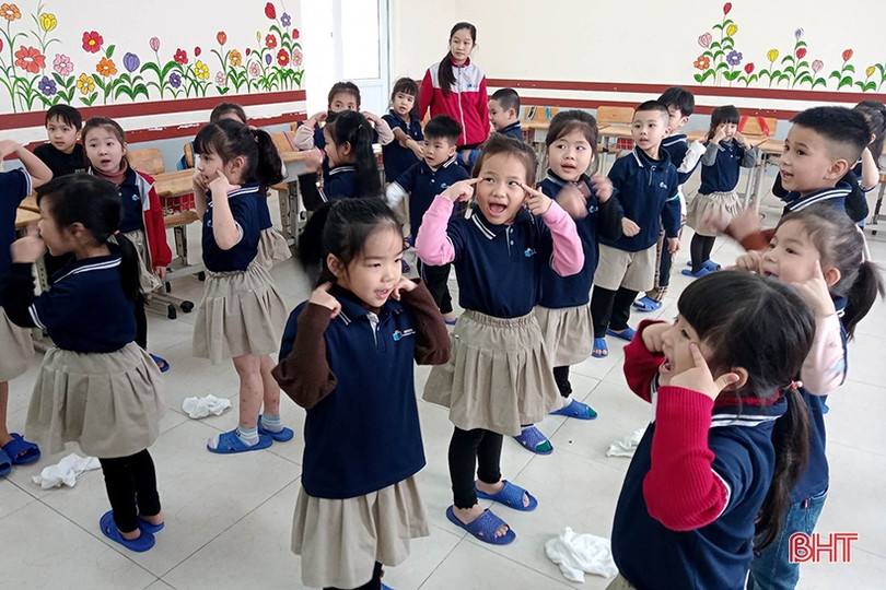 Học sinh mầm non thành phố Hà Tĩnh hào hứng với iSchool tour