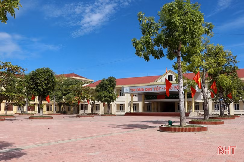 Hơn 1.000 thí sinh Hà Tĩnh tham dự Kỳ thi chọn học sinh giỏi tỉnh lớp 11