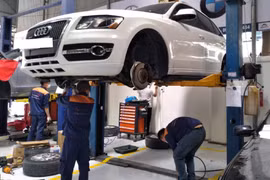 Xe chạy 50.000 km cần bảo dưỡng những gì?