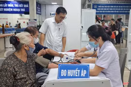 Hà Tĩnh tăng tốc khám sức khỏe toàn dân, chủ động phòng chống dịch bệnh