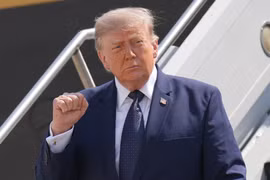 Phí xem trước bài đăng của ông Trump có thể lên tới 100.000 USD mỗi tháng