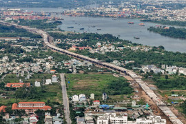 Một ngân hàng quốc doanh ngưng cho vay dự án bất động sản