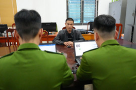 Khởi tố, bắt tạm giam lái tàu chở đá gây tai nạn ở hồ Thác Bà