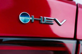 Toyota Vios sắp có phiên bản hybrid