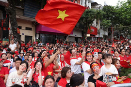 Thủ tướng yêu cầu khẩn trương triển khai tặng quà nhân dân dịp Quốc khánh