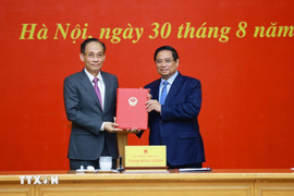 Thủ tướng giao Quyền Bộ trưởng Bộ Ngoại giao cho ông Lê Hoài Trung