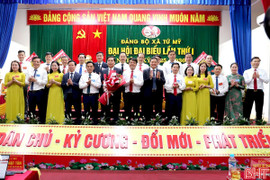 Phó Bí thư Thường trực Tỉnh ủy dự Đại hội Đảng bộ xã Tứ Mỹ 