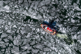 Cảnh sông Hàn đóng băng gây sửng sốt nhìn từ trên cao