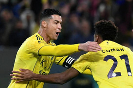 Ronaldo tiến sát kỷ lục 1.000 bàn thắng