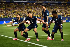 Brazil thắng đậm ở World Cup