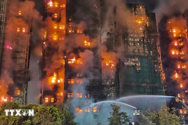 Vụ cháy chung cư ở Hong Kong: Bắt giữ thêm 6 người