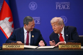 Mỹ dỡ bỏ cấm vận vũ khí đối với Campuchia