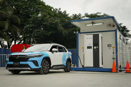 Toyota Corolla Cross H2 Concept chạy bằng hydro ra mắt