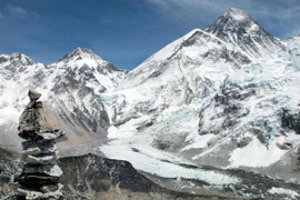 Phát hiện đỉnh Everest cao lên