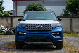 SUV hơn 2 tỷ của Ford dính lỗi camera lùi