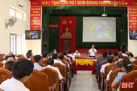 Chuẩn hoá đội ngũ cán bộ thôn, tổ dân phố trước yêu cầu sắp xếp
