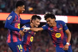 Barca tiến gần tới chức vô địch La Liga