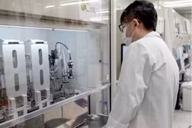 Thử nghiệm điều trị tái tạo khớp gối đầu tiên trên thế giới