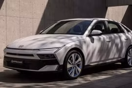 Hyundai Elantra thế hệ mới tinh chỉnh thiết kế 