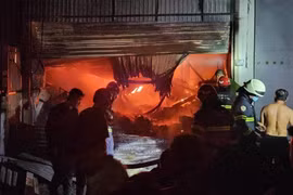 Kinh nghiệm chiến sĩ cứu nạn, cứu hộ tự cứu đồng đội bị kẹt trong đám cháy