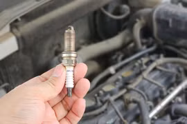 Tuổi thọ thực tế của bugi ô tô và dấu hiệu cần thay thế