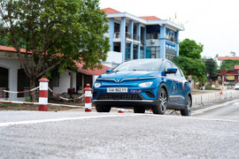 VinDT đẩy mạnh đào tạo lái xe điện hạng B tự động khắp 3 miền