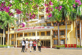 Đại học Khoa học Xã hội và Nhân văn xét tổ hợp C00 trở lại