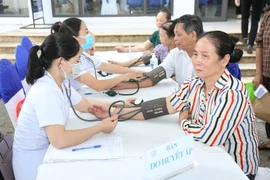 Đề xuất lộ trình ưu tiên khám sức khỏe định kỳ, khám sàng lọc miễn phí