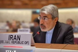 Iran tuyên bố không khuất phục mọi hành động quân sự đơn phương