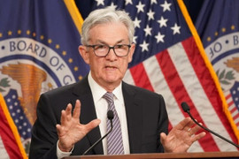 Fed giữ nguyên lãi suất