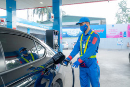 Giảm thuế môi trường, VAT, tiêu thụ đặc biệt với xăng dầu