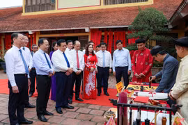 Tiếp tục gìn giữ, phát huy, lan tỏa những di sản quý báu của Đại thi hào Nguyễn Du