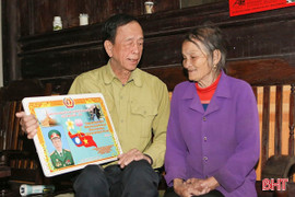 “Tình sâu hơn nước Hồng Hà, Cửu Long"