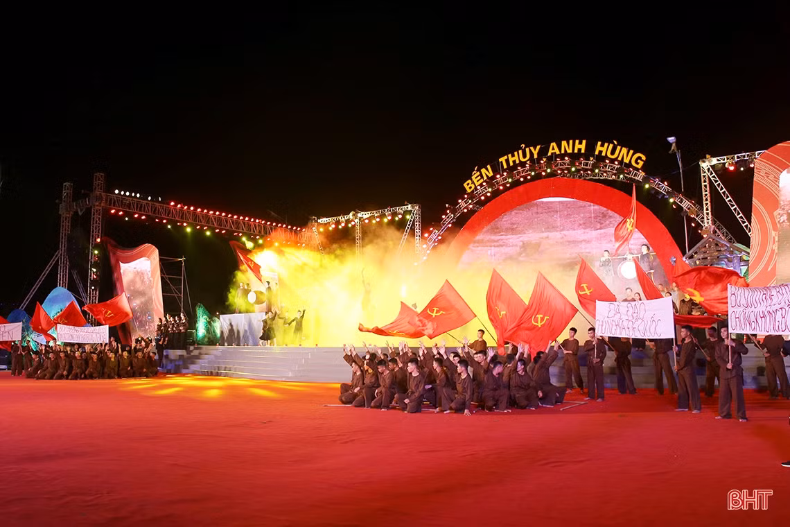 Hào hùng chương trình nghệ thuật “Bến Thủy anh hùng”