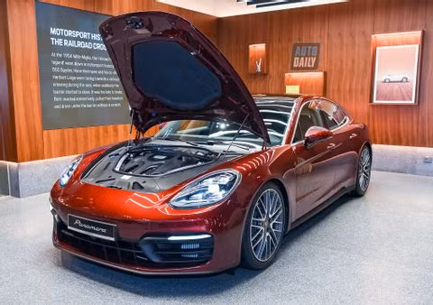 Ảnh chi tiết Porsche Panamera 2021 giá 6,7 tỷ đồng tại Việt Nam