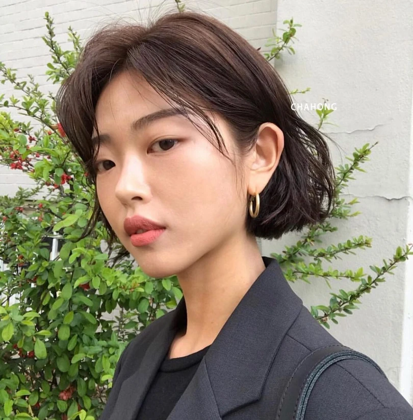 4 kiểu tóc ngắn mềm mại, nữ tính dành cho nàng U30