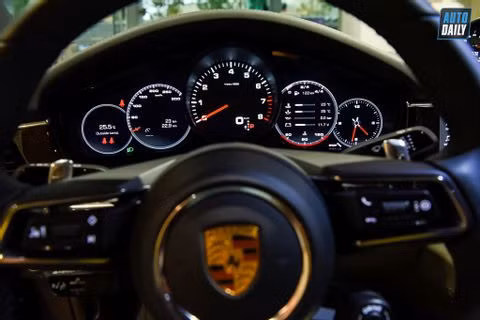 Ảnh chi tiết Porsche Panamera 2021 giá 6,7 tỷ đồng tại Việt Nam