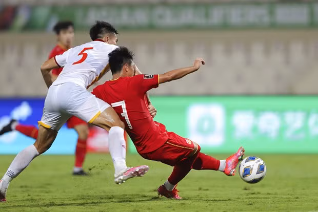 HLV Park Hang-seo nhận lỗi sau thất bại 2-3 trước tuyển Trung Quốc