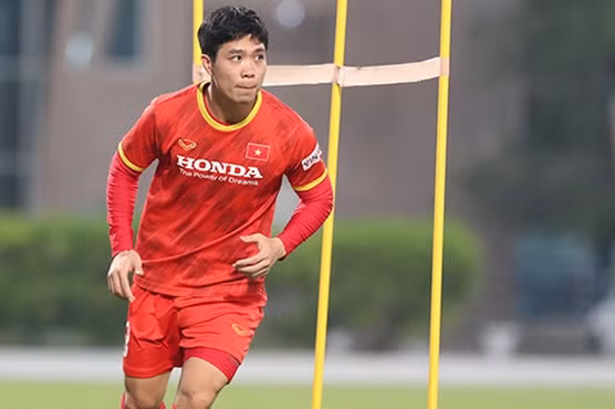 Danh sách ĐT Việt Nam đấu ĐT Trung Quốc: Đình Trọng bị loại, Công Phượng trở lại