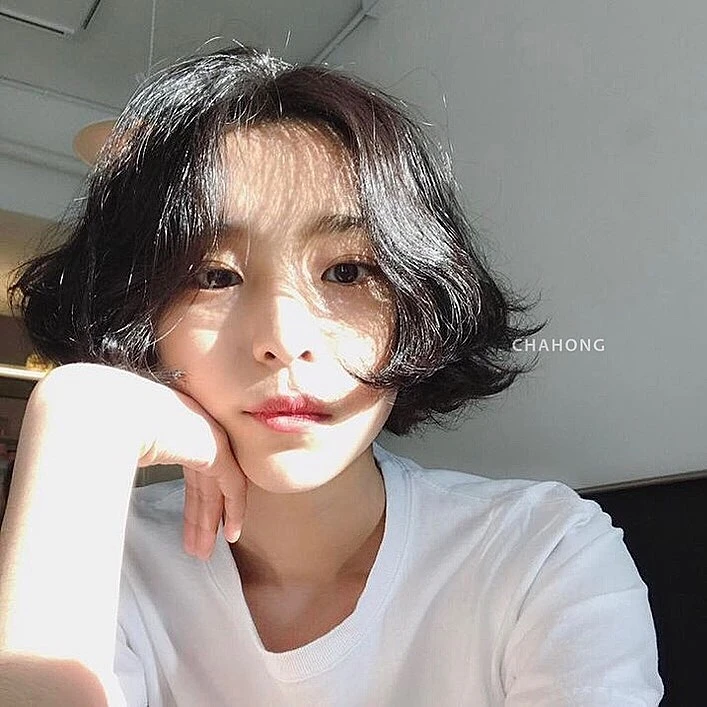 4 kiểu tóc ngắn mềm mại, nữ tính dành cho nàng U30