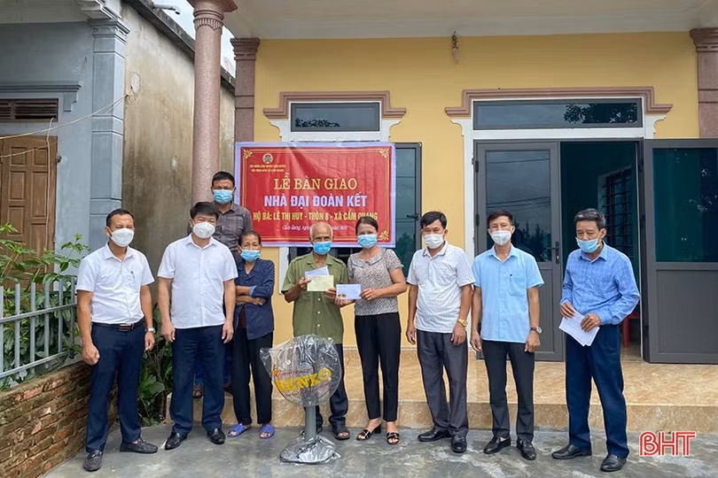 Hiện thực hóa ước mơ có nhà ở tươm tất cho 38 gia đình khó khăn ở Cẩm Xuyên