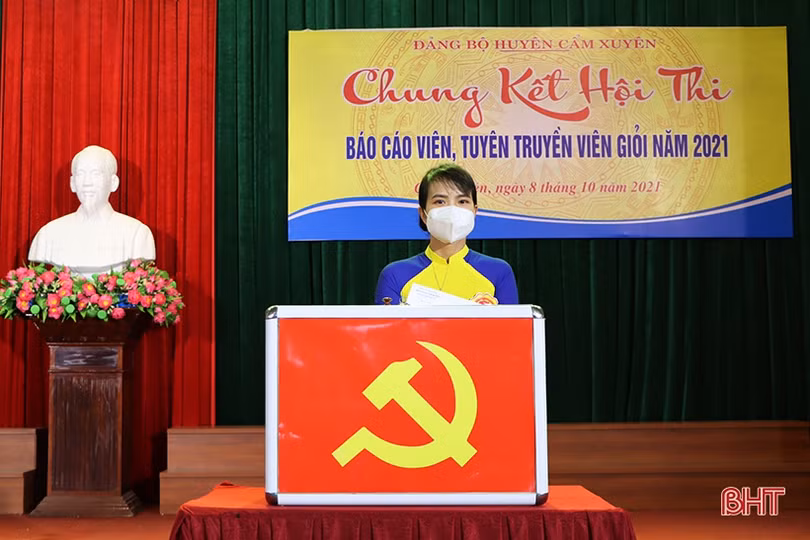 Cán bộ xã Cẩm Duệ nhất hội thi báo cáo viên, tuyên truyền viên giỏi huyện Cẩm Xuyên