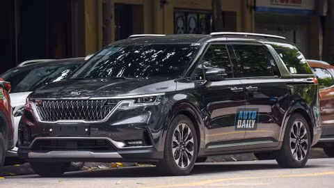 Kia Carnival 2021 chốt lịch ra mắt tại Việt Nam, giá từ 1,199 tỷ đồng