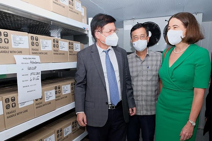 Australia cam kết hỗ trợ Việt Nam thêm 3,7 triệu liều vaccine