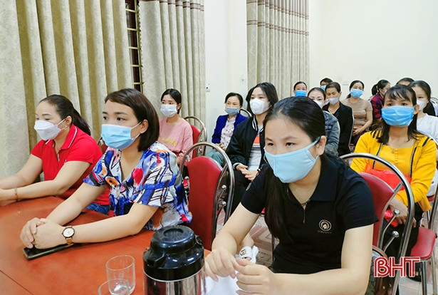 Cung cấp kiến thức khởi nghiệp, xây dựng sản phẩm OCOP cho phụ nữ Hương Sơn