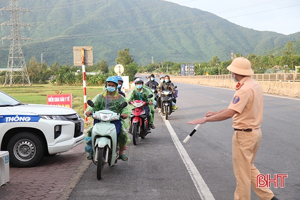 Hà Tĩnh đang cách ly 153 trường hợp F1 của các ca bệnh