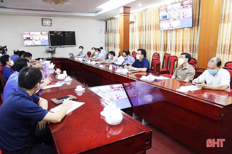 Theo dõi sát diễn biến bão số 7 để tổ chức ứng phó phù hợp