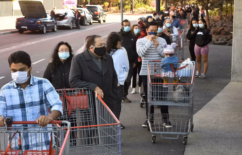 Cuộc sống bên trong thành phố bị phong tỏa lâu nhất thế giới vì COVID-19