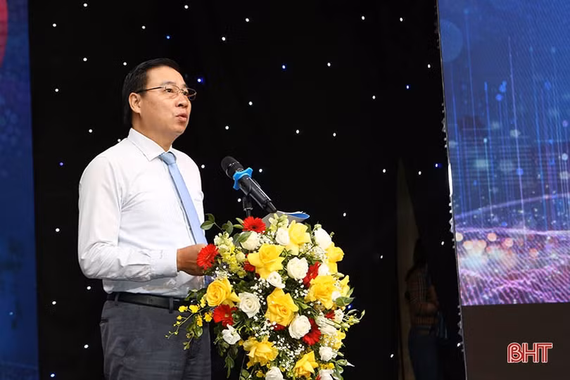 Trao giải cuộc thi sáng tác ca khúc nhân kỷ niệm 190 năm thành lập và 30 năm tái lập tỉnh Hà Tĩnh