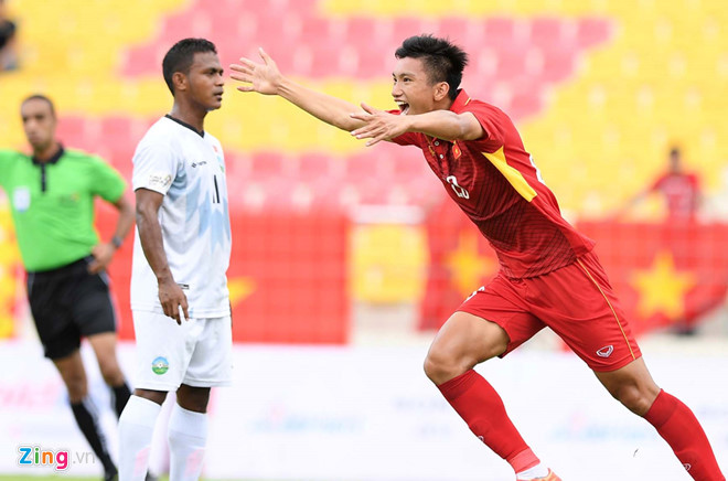 hlv cua doan van hau 15 tuoi em ay da sut manh nhu toi